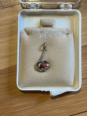Vintage Sterling silver pendant
